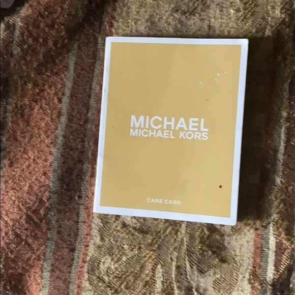 Large Michael Kors purse - Picture 2 of 4